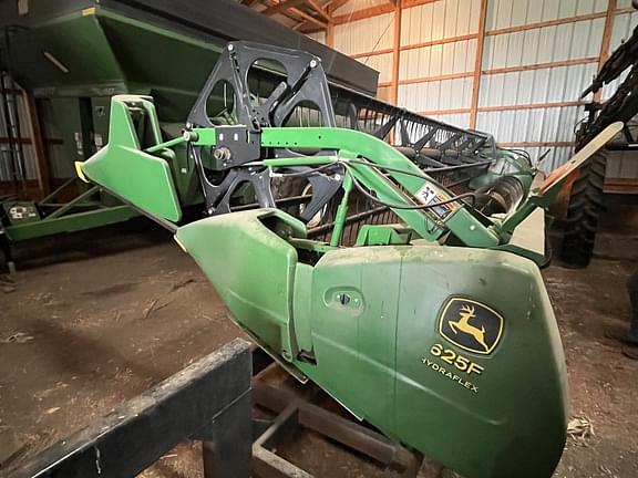 Image of John Deere 625F Image 1