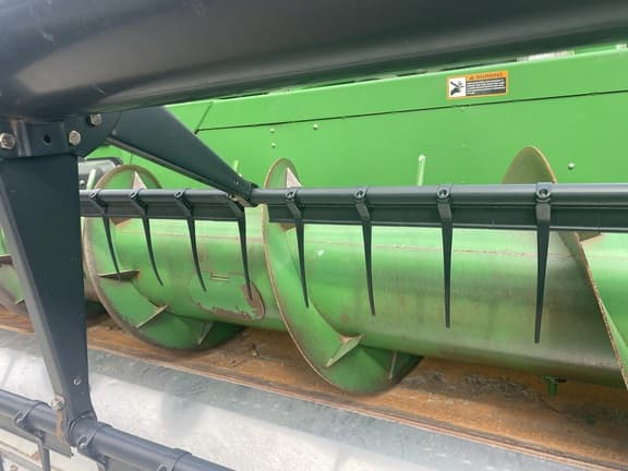 Image of John Deere 625F equipment image 4