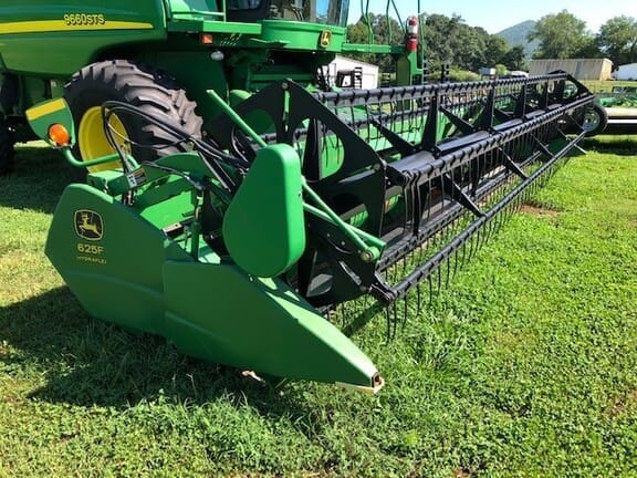 Main image John Deere 925F