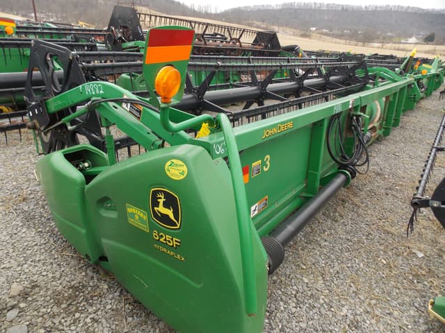 Image of John Deere 625F equipment image 1