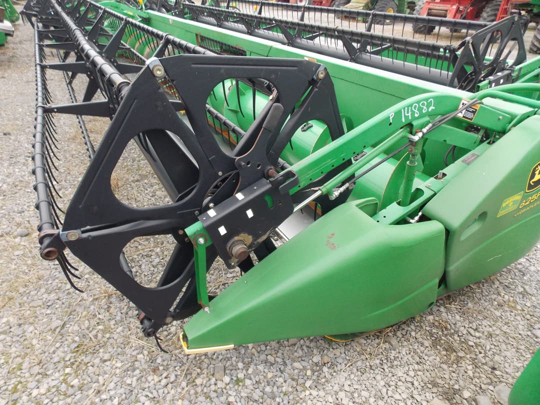 Image of John Deere 625F Primary image