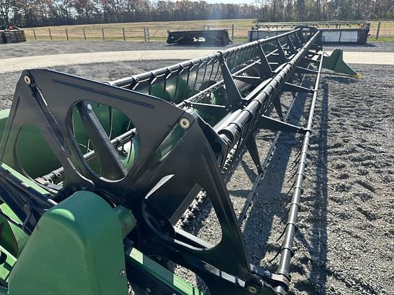 Image of John Deere 630F equipment image 1