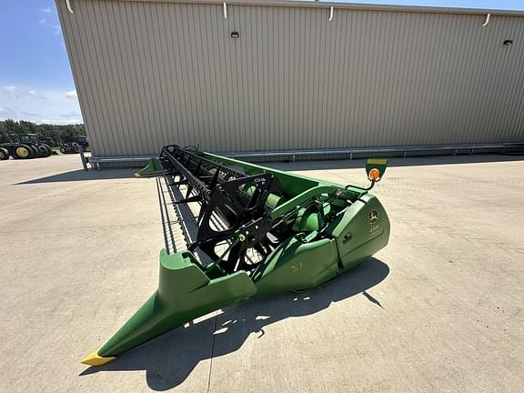 Image of John Deere 630F equipment image 2