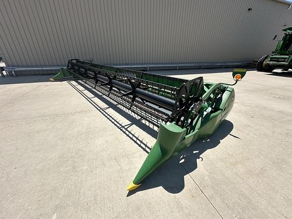 Image of John Deere 630F equipment image 3