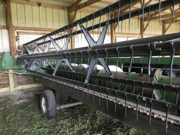 Main image John Deere 630F
