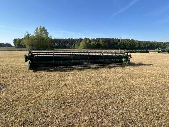 Image of John Deere 630F equipment image 3