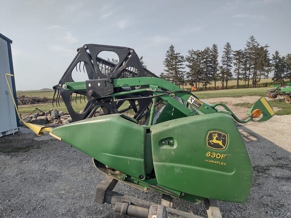 Main image John Deere 630F