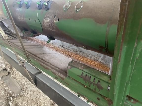 Image of John Deere 630F equipment image 4