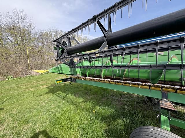 Image of John Deere 630F equipment image 4