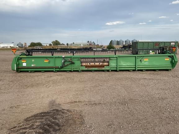 Image of John Deere 630F equipment image 2