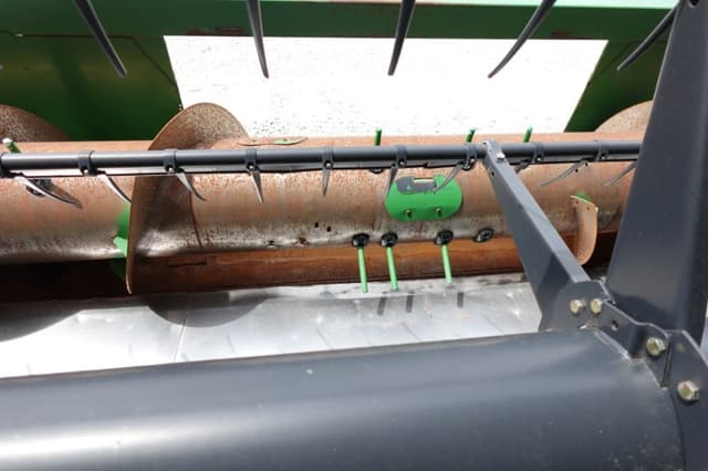 Image of John Deere 630F equipment image 2