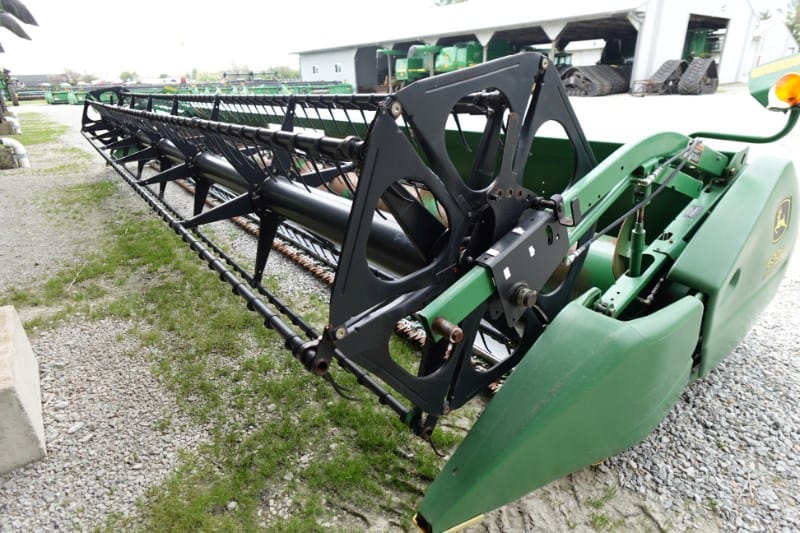 2006 John Deere 630F Equipment Image0