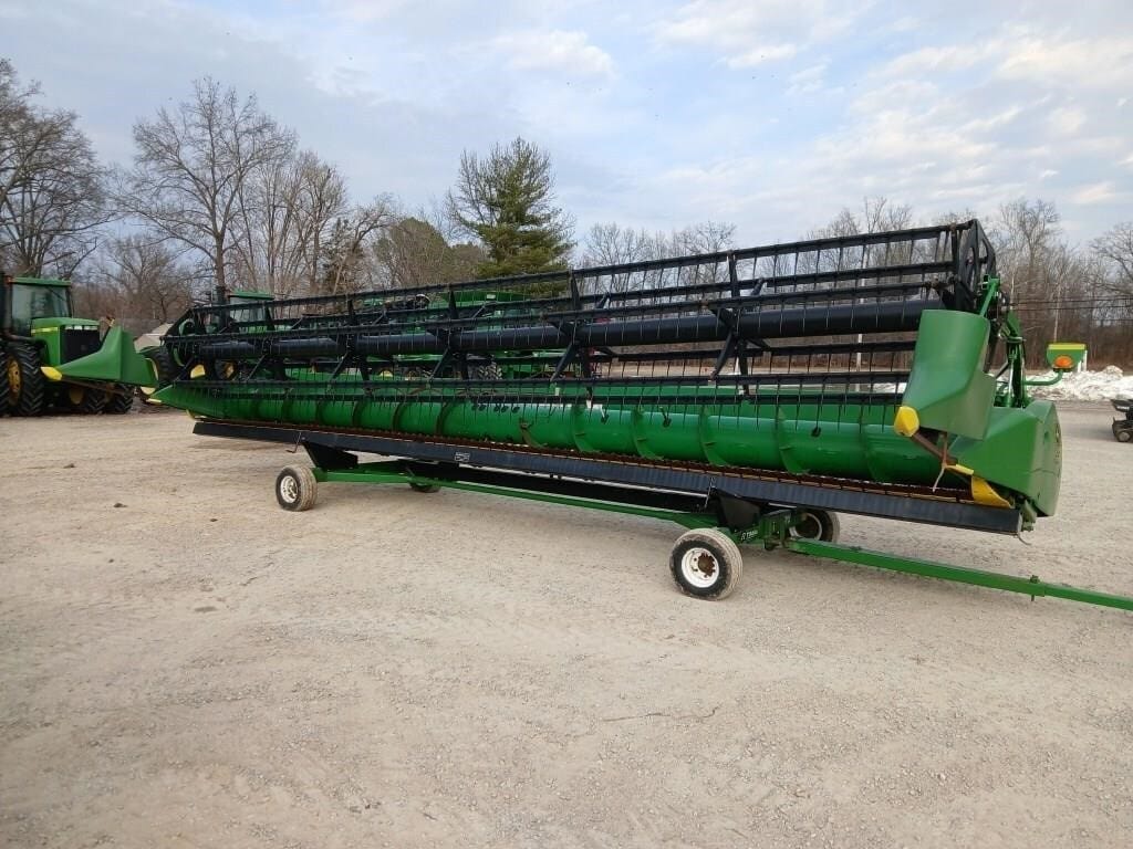 2006 John Deere 630F Equipment Image0
