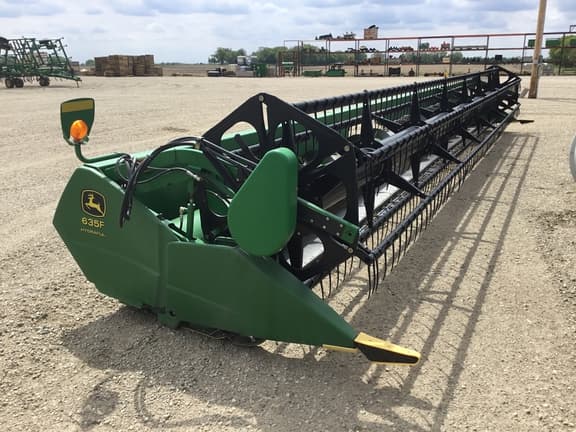 Image of John Deere 635F equipment image 1