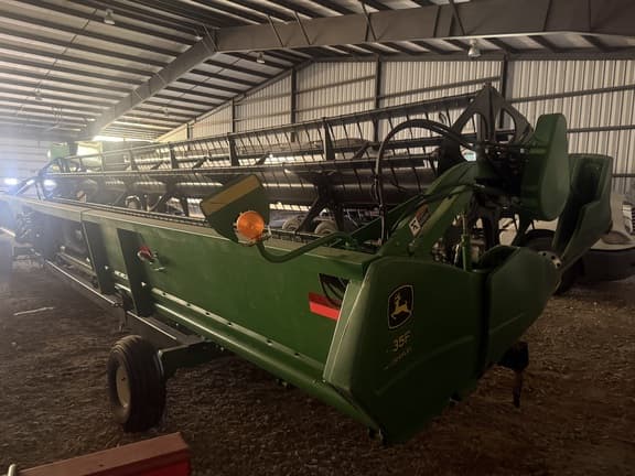 Image of John Deere 635F equipment image 1