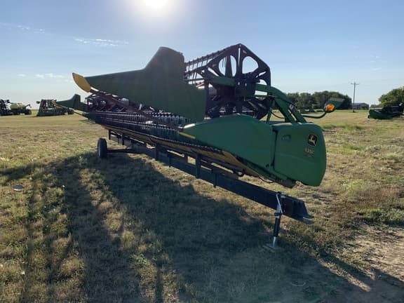 Image of John Deere 635F equipment image 1