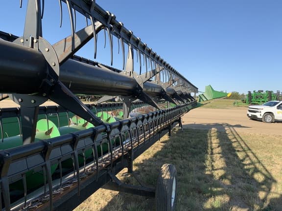 Image of John Deere 635F equipment image 3