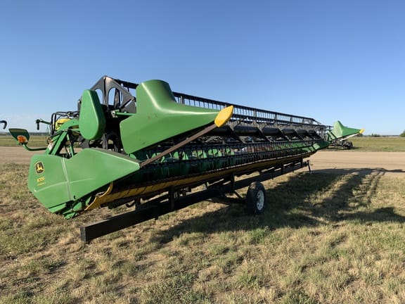 2006 John Deere 635F Equipment Image0