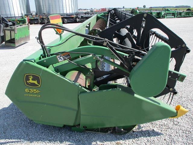 Image of John Deere 635F equipment image 3