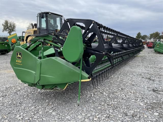 Image of John Deere 635F equipment image 2