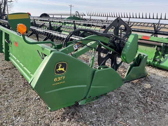 Image of John Deere 635F equipment image 1