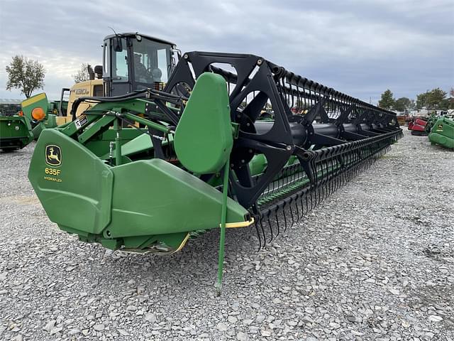 Image of John Deere 635F equipment image 2