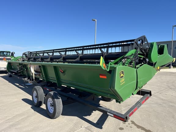 Image of John Deere 635F equipment image 4