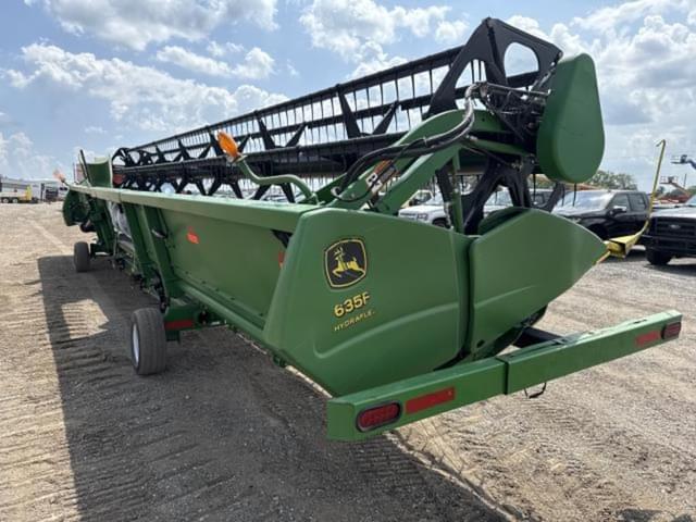 Image of John Deere 635F equipment image 4