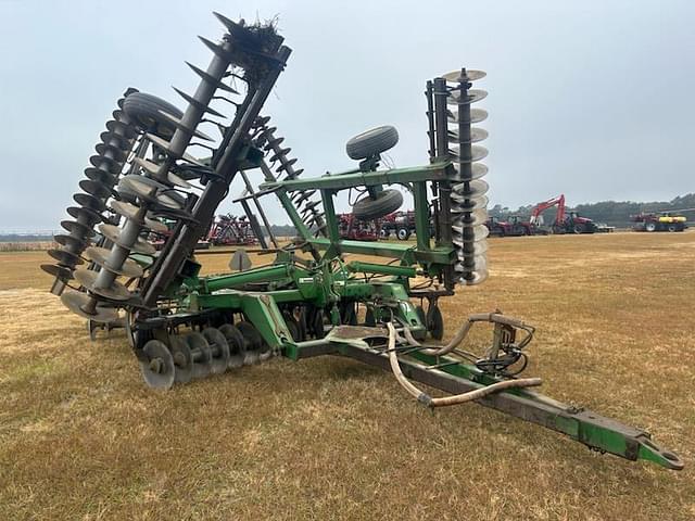 Image of John Deere 637 equipment image 1