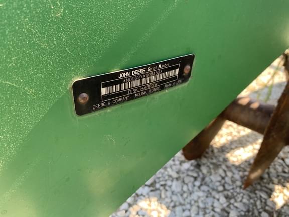 Image of John Deere 637 equipment image 2