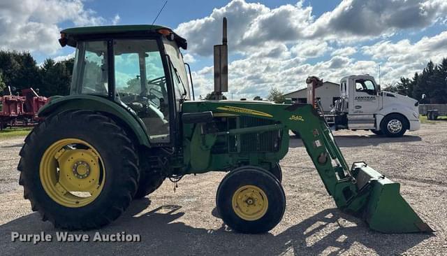Image of John Deere 6403 equipment image 3
