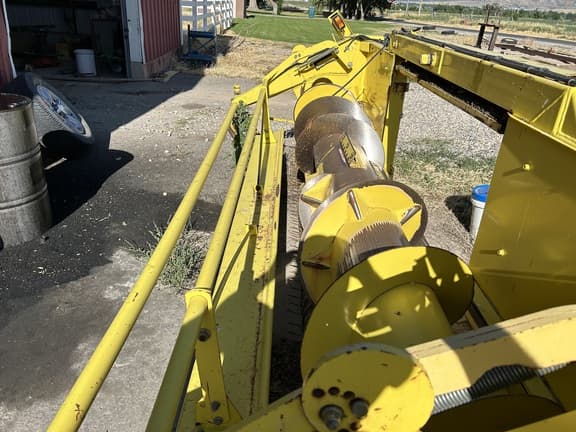 Image of John Deere 640B equipment image 3