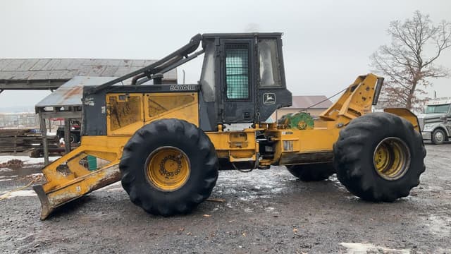 Image of John Deere 640GIII equipment image 1