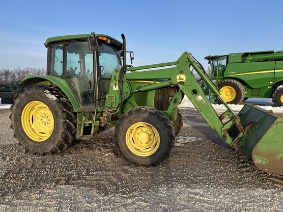 2006 John Deere 6415 Equipment Image0