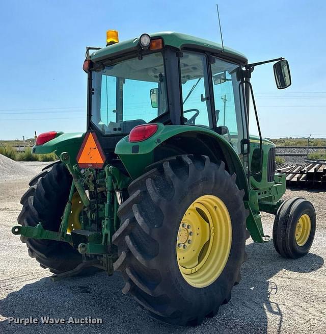 Image of John Deere 6415 equipment image 4