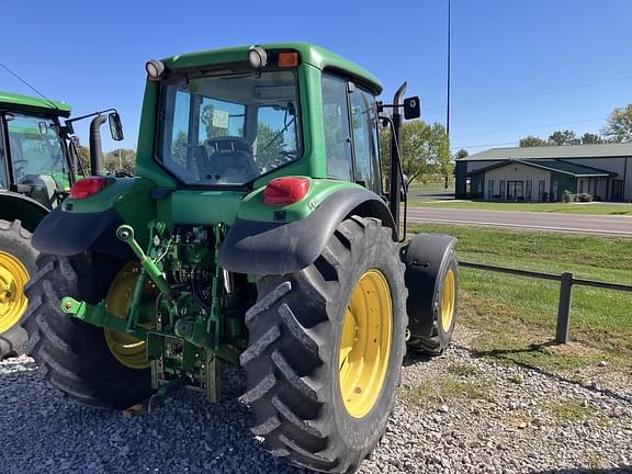 Image of John Deere 6420 equipment image 3