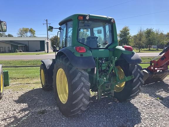 Image of John Deere 6420 equipment image 2