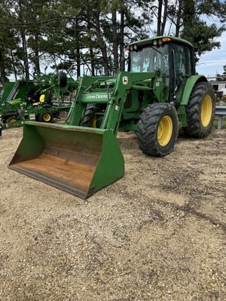 Image of John Deere 6420 equipment image 2