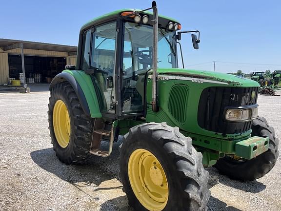 Image of John Deere 6420 equipment image 2