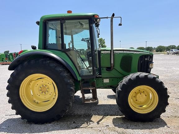 Image of John Deere 6420 equipment image 1