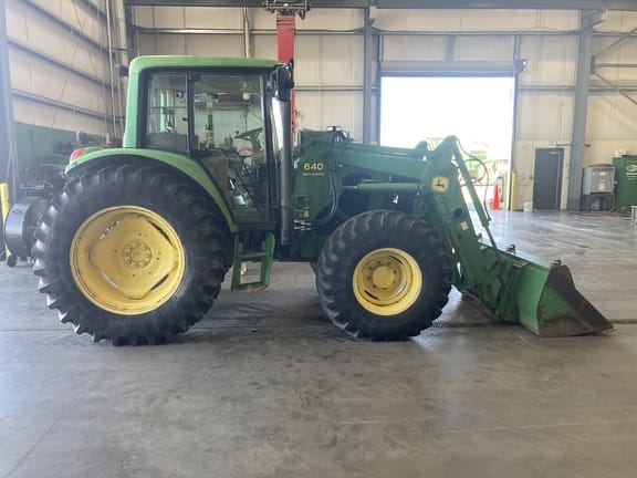 Main image John Deere 6420