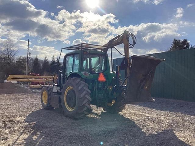 Image of John Deere 6420 equipment image 1