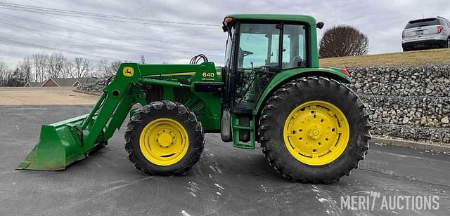 Image of John Deere 6420 equipment image 1