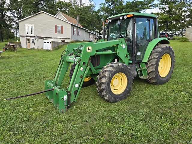 Image of John Deere 6420 equipment image 3