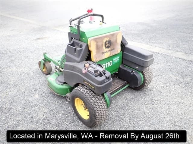 Image of John Deere 647A equipment image 3