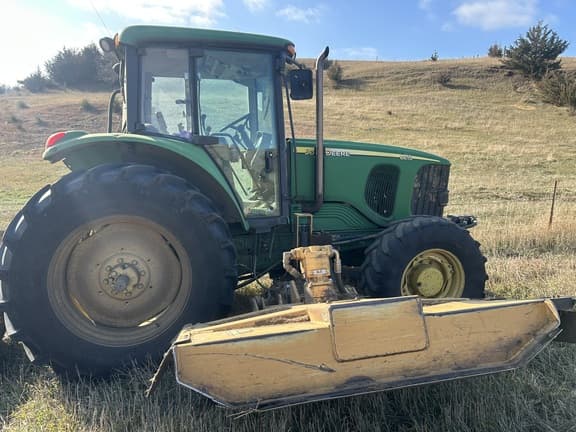 Image of John Deere 6615 equipment image 4