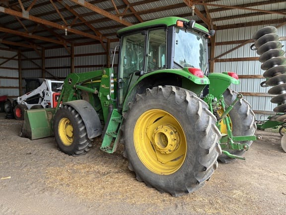 2006 John Deere 6615 Equipment Image0