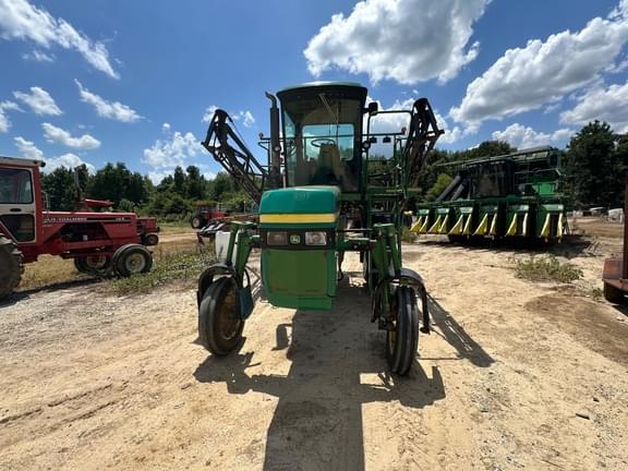 Image of John Deere 6700 equipment image 1