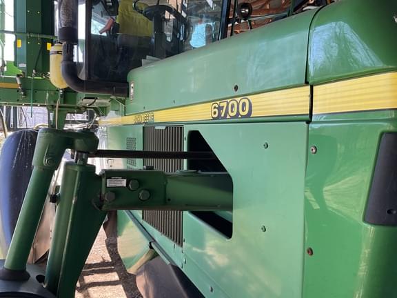 Image of John Deere 6700 equipment image 4