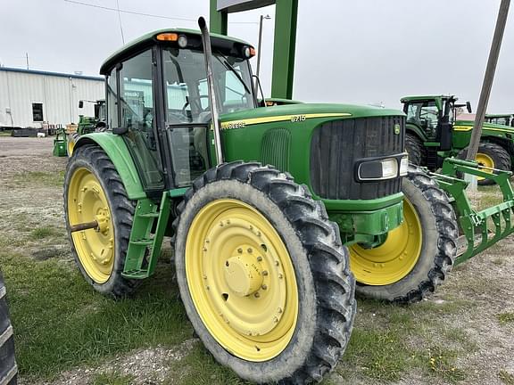 Image of John Deere 6715 equipment image 1